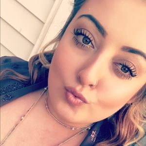 Meet your Posher, Alana